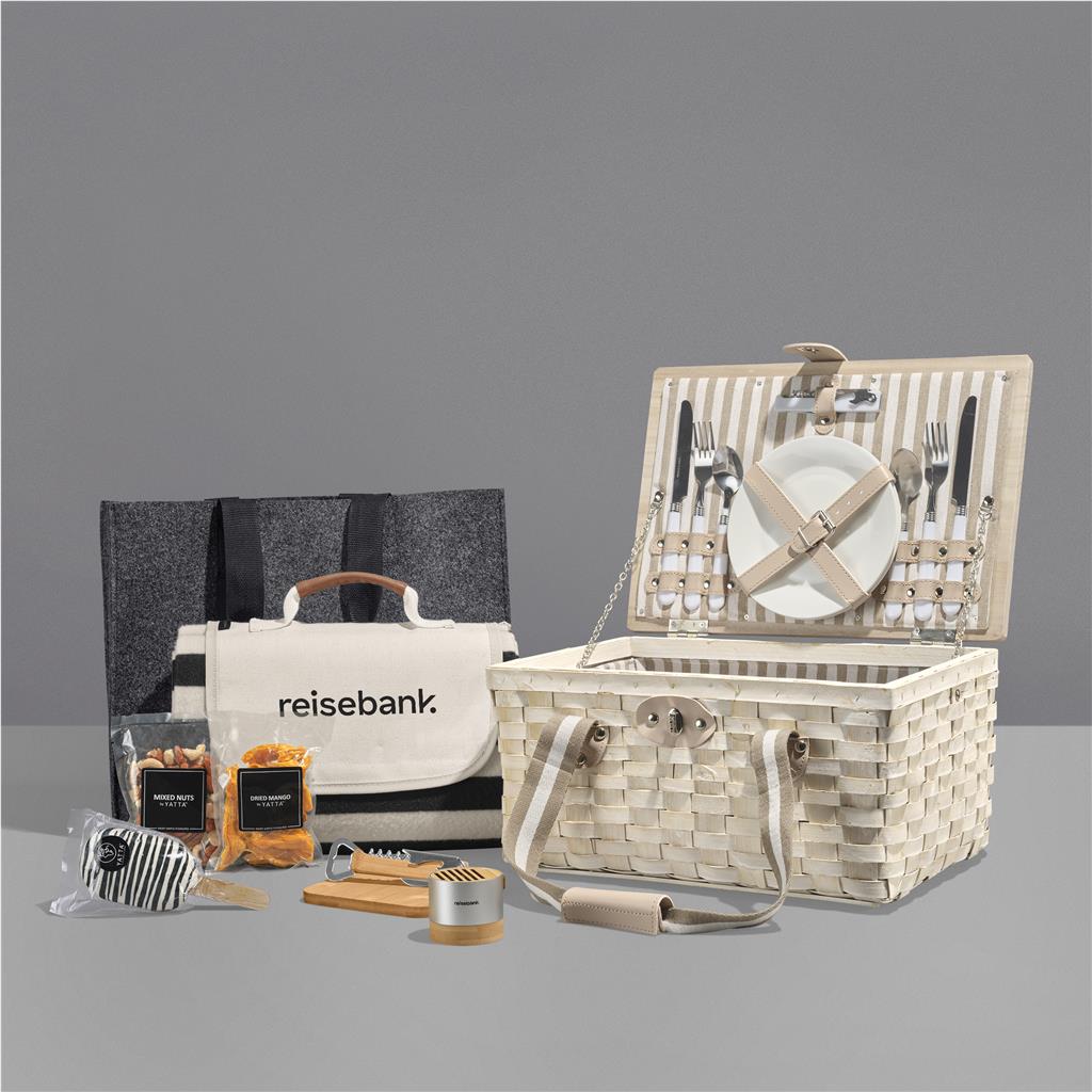 Yatta Golden Glances Hamper