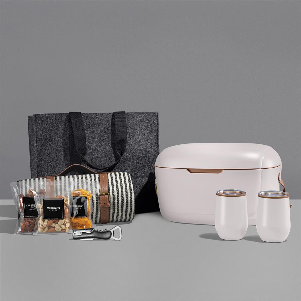 Yatta Chic Chill Hamper