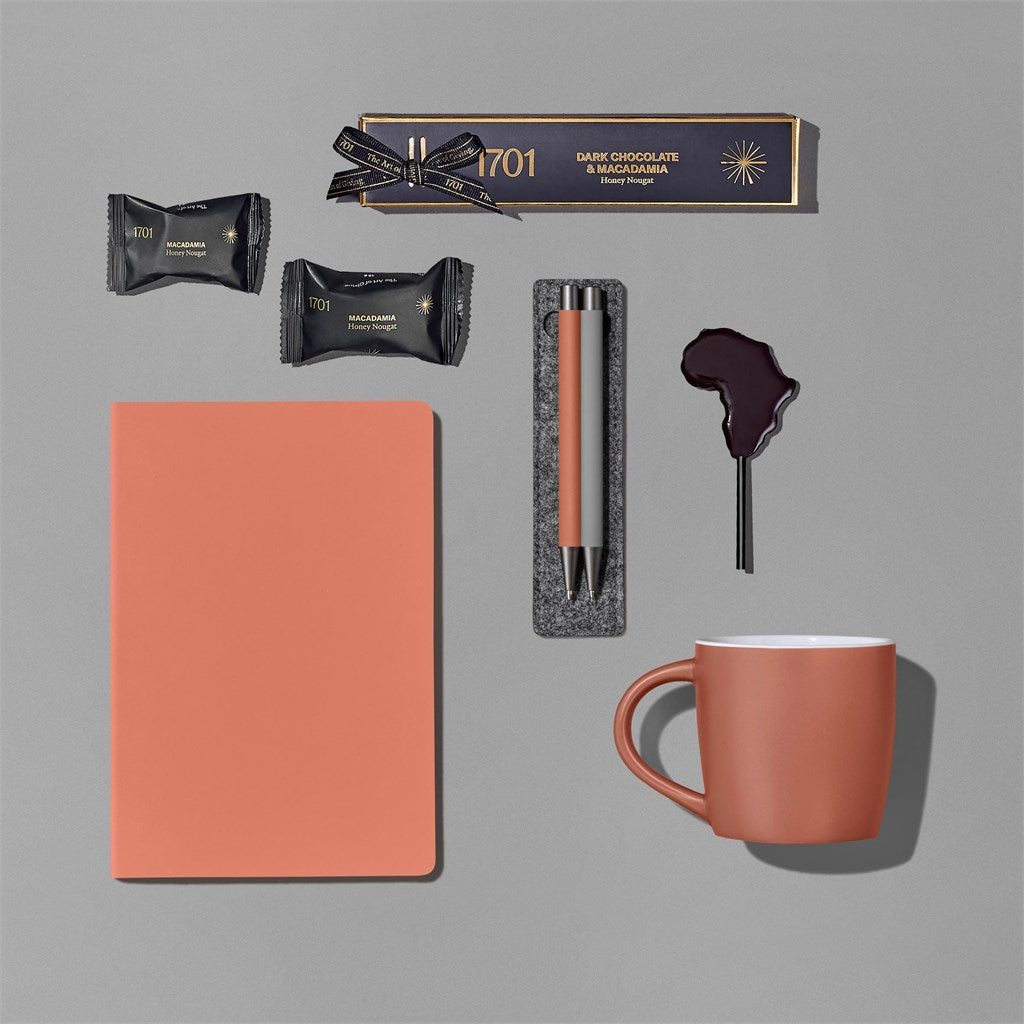 Yatta Vogue Vibes Hamper