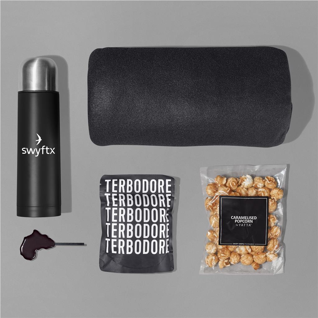 Yatta Charming Cuddle Hamper