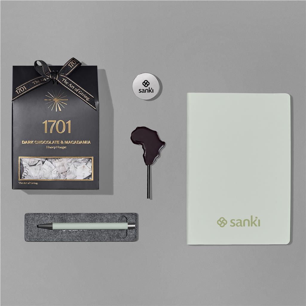 Yatta Pretty Possessions Hamper